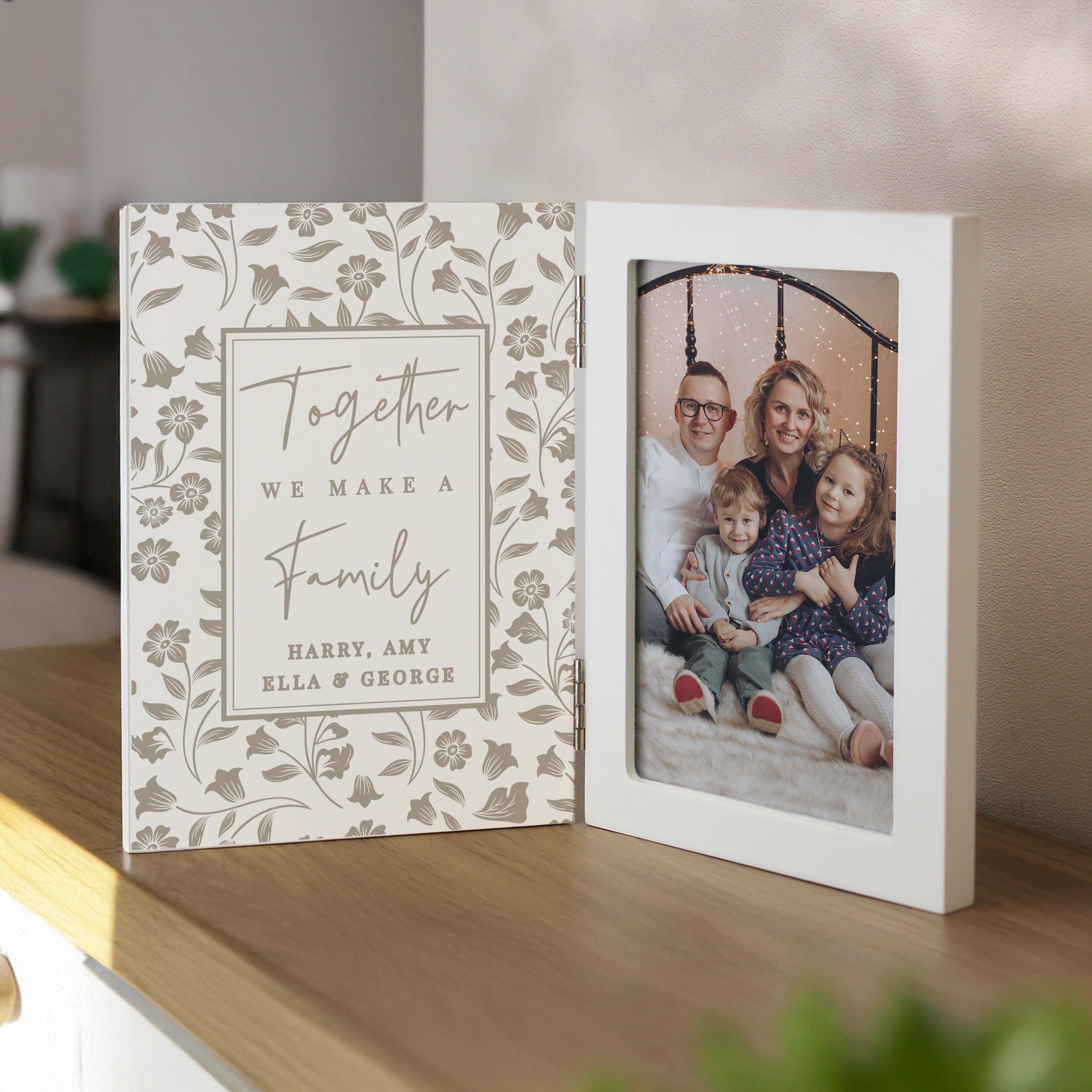 Photo Frames, Albums and Guestbooks Personalised Family Wooden Hinged 6x4 Photo Frame