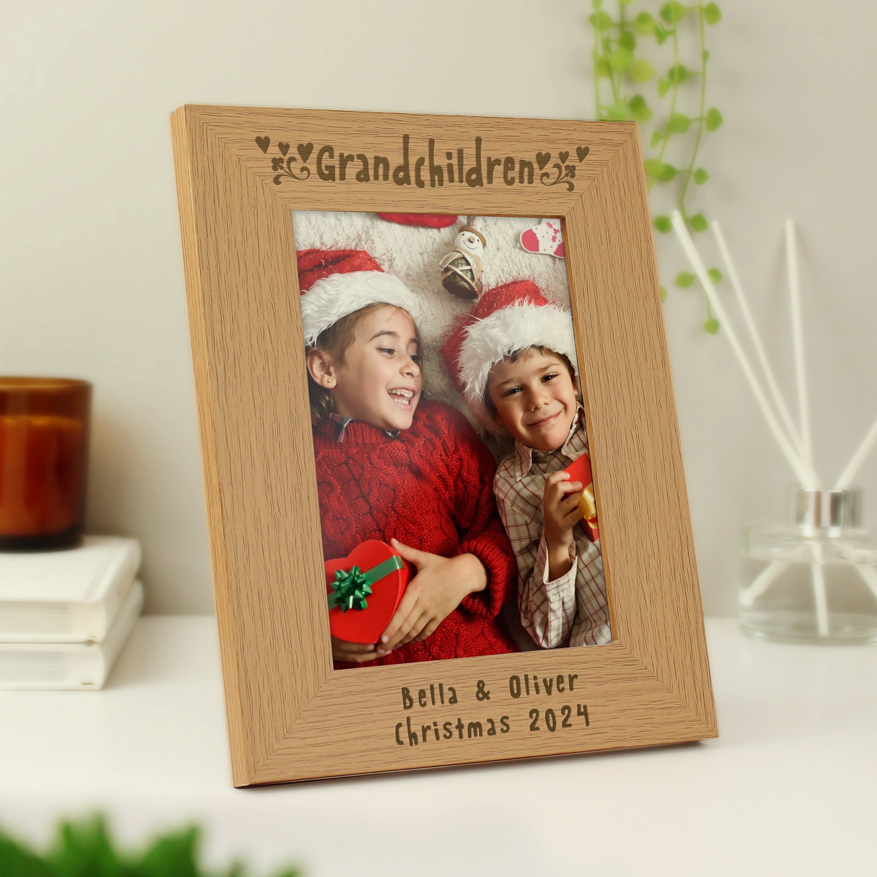 Photo Frames, Albums and Guestbooks Personalised Grandchildren 5x7 Oak Finish Photo Frame