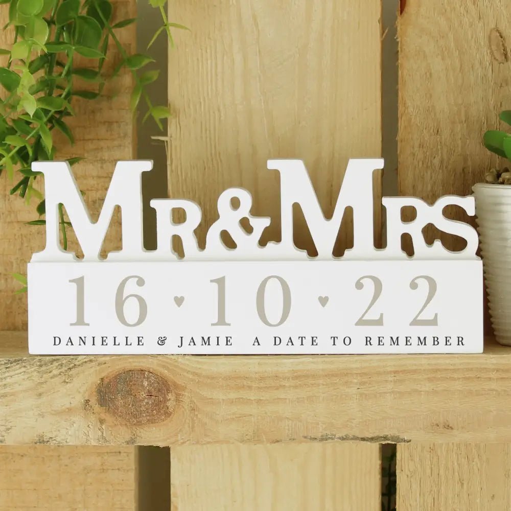 Ornaments Personalised Special Date Wooden Mr & Mrs Ornament